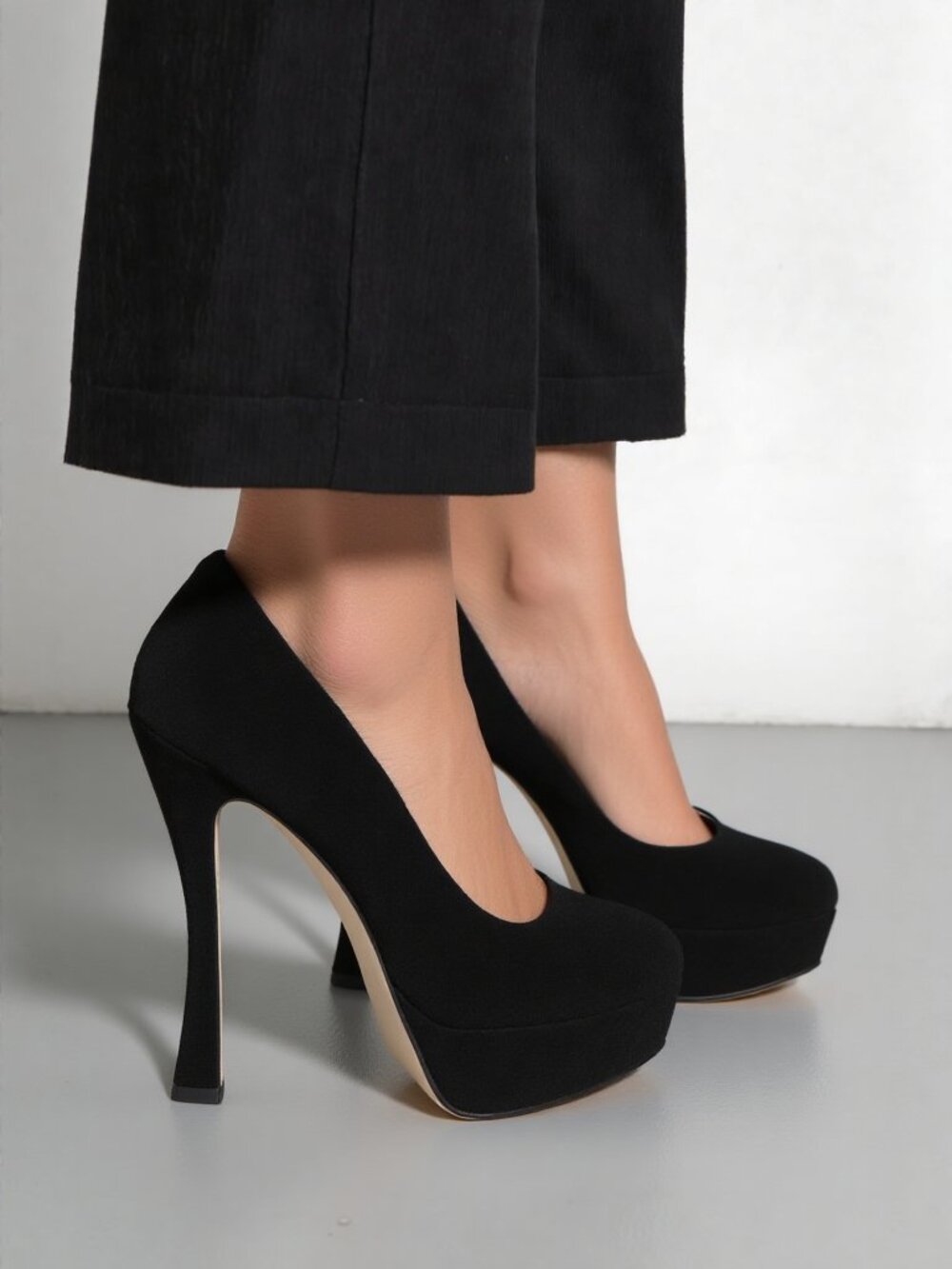 Auth Miu Miu Black Calzture Dona Suede Pumps 7 - Picture 10 of 10